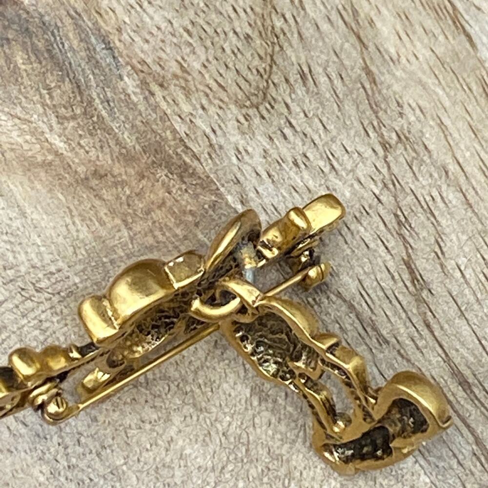 Mickey Mouse Walt Disney Pin Broach Brooch Swinging Hips Hinge Gold Tone Jewelry - Picture 8 of 10